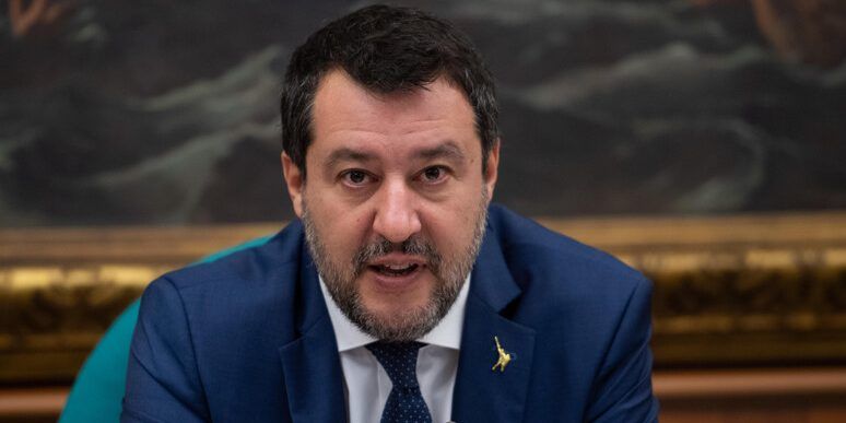 Danni del maltempo, Salvini domani in Calabria e Sicilia. «Fondi del Ponte non si toccano»