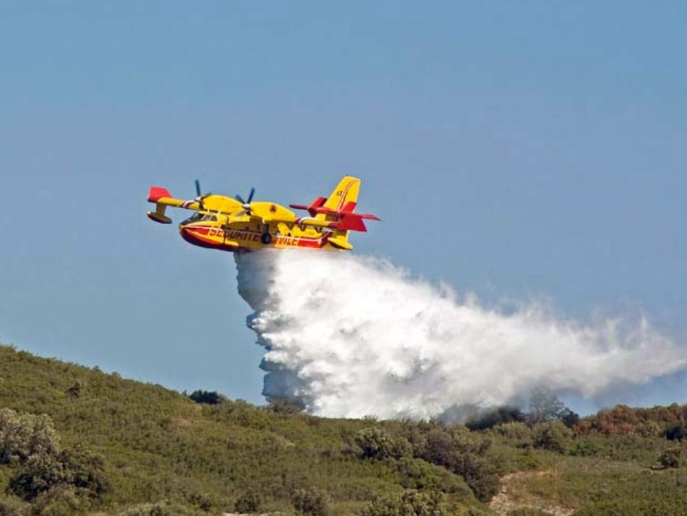 Incendi, in Calabria 6 richieste d'intervento per la flotta di Stato