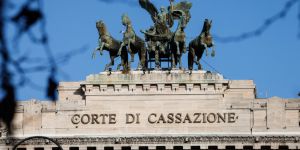 Duplice tentato omicidio a Diamante, la Cassazione annulla con rinvio per tre imputati