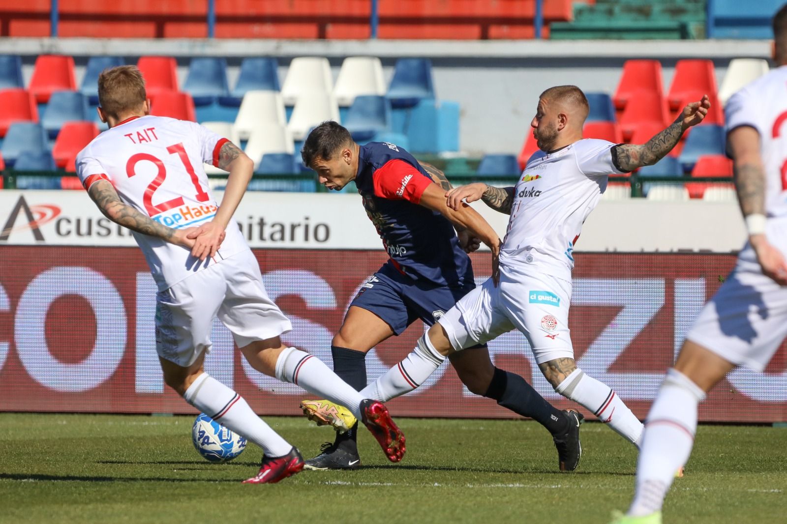 Mauro Zarate sottoposto ad intervento chirurgico a Roma