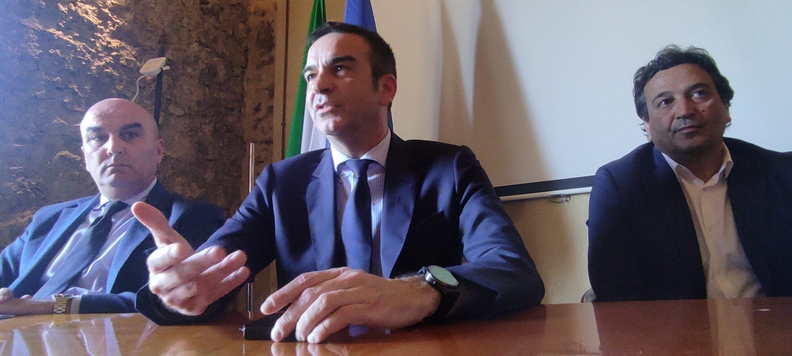 L’ecomostro mafioso di Melissa diventa «simbolo di speranza» – VIDEO