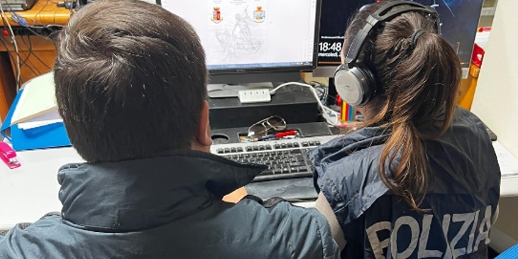 Spaccio di droga e detenzione illegale di armi, giovane arrestato a Crotone