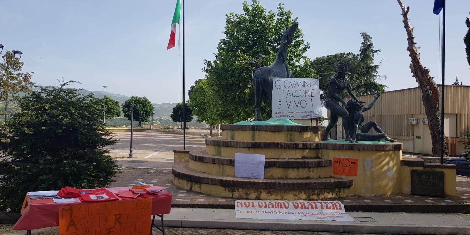 Bisignano, il ricordo di Falcone e il sostegno al procuratore di Catanzaro. «Noi siamo Nicola Gratteri»