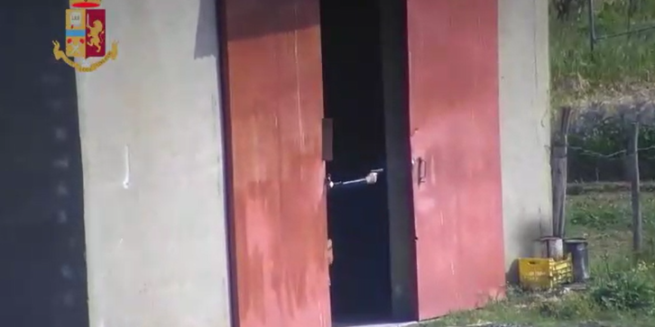 ‘Ndrangheta, centinaia di poliziotti in azione: 11 fermi a Isola Capo Rizzuto – NOMI E VIDEO