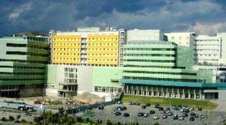 «Cardiochirurgia in regola», M5S contro il dg Perri