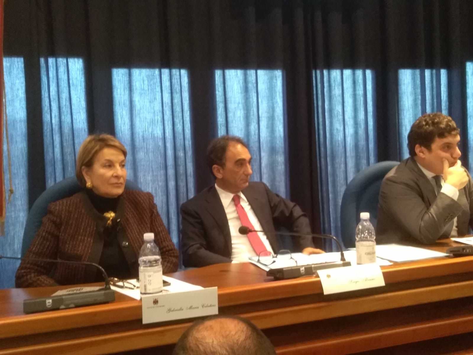 Abramo: «Non meritavamo la gogna mediatica, restiamo per senso di responsabilità»