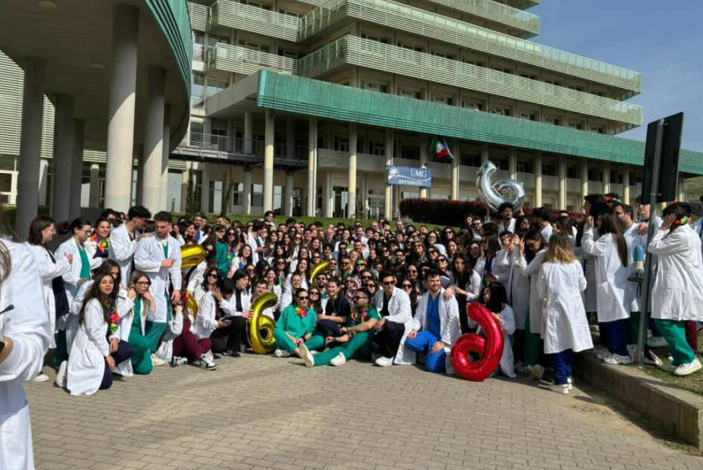 Umg di Catanzaro, è festa per i 300 neolaureati in Medicina – VIDEO
