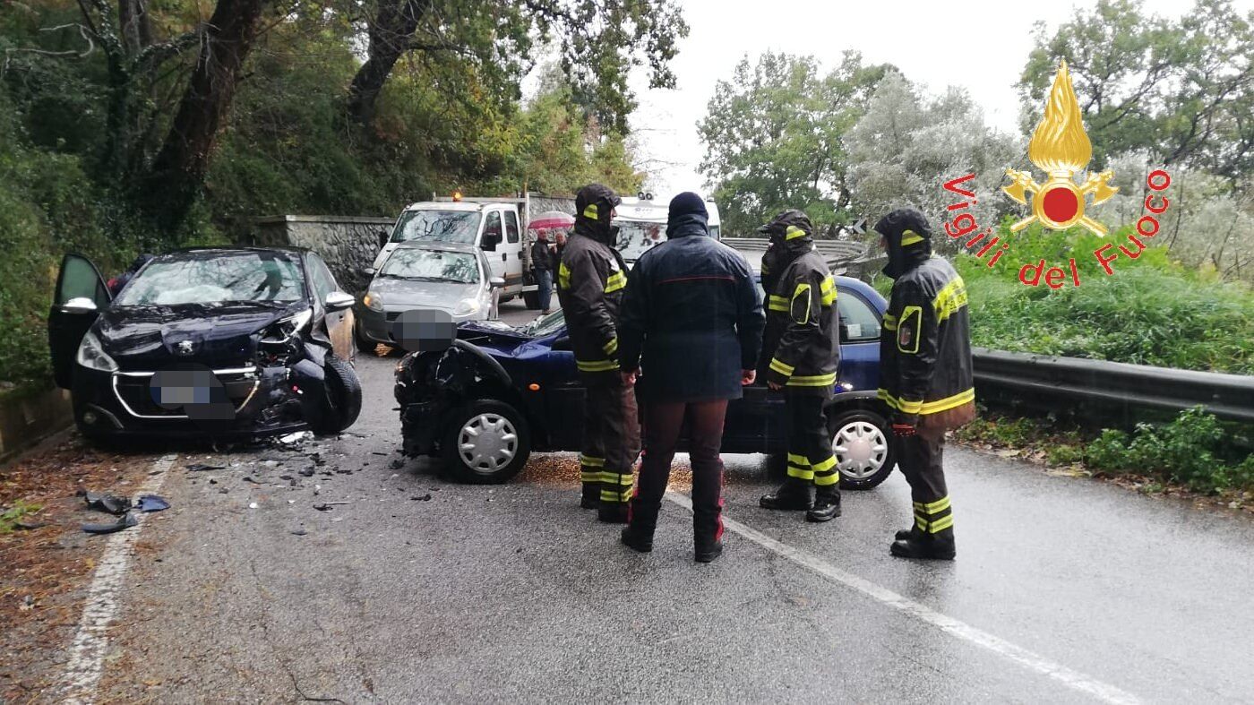 Incidente tra Lamezia e Platania, tre feriti