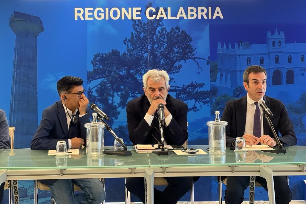 Fondi Ue 2021-2027, arriva il via libera della Commissione europea: per la Calabria 3,17 miliardi – VIDEO