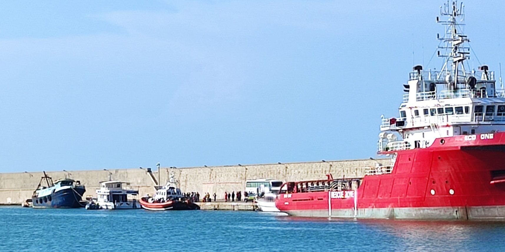 Decimo sbarco in quindici giorni: in 78 raggiungono Crotone