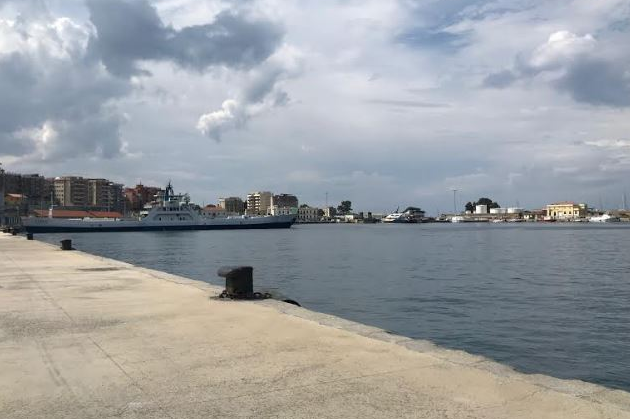 Migranti, a Reggio sbarcano in 67. Già effettuati i tamponi