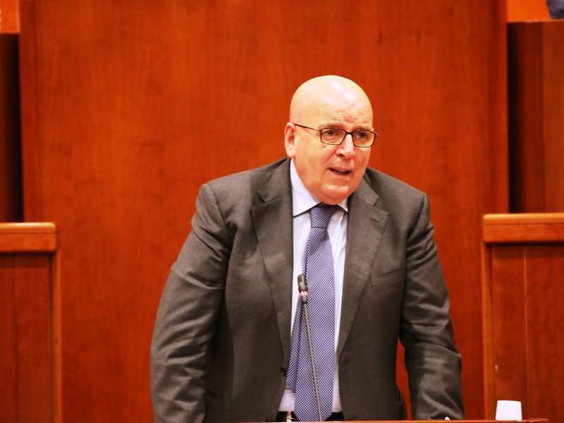 Nasce il gruppo dei “dissidenti”, la maggioranza di Oliverio traballa