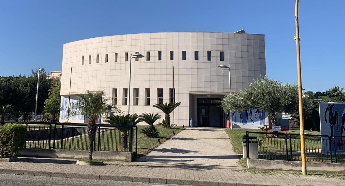 A Soverato la conferenza/spettacolo “Fimmini – Viaggio nell’autorevolezza femminile”