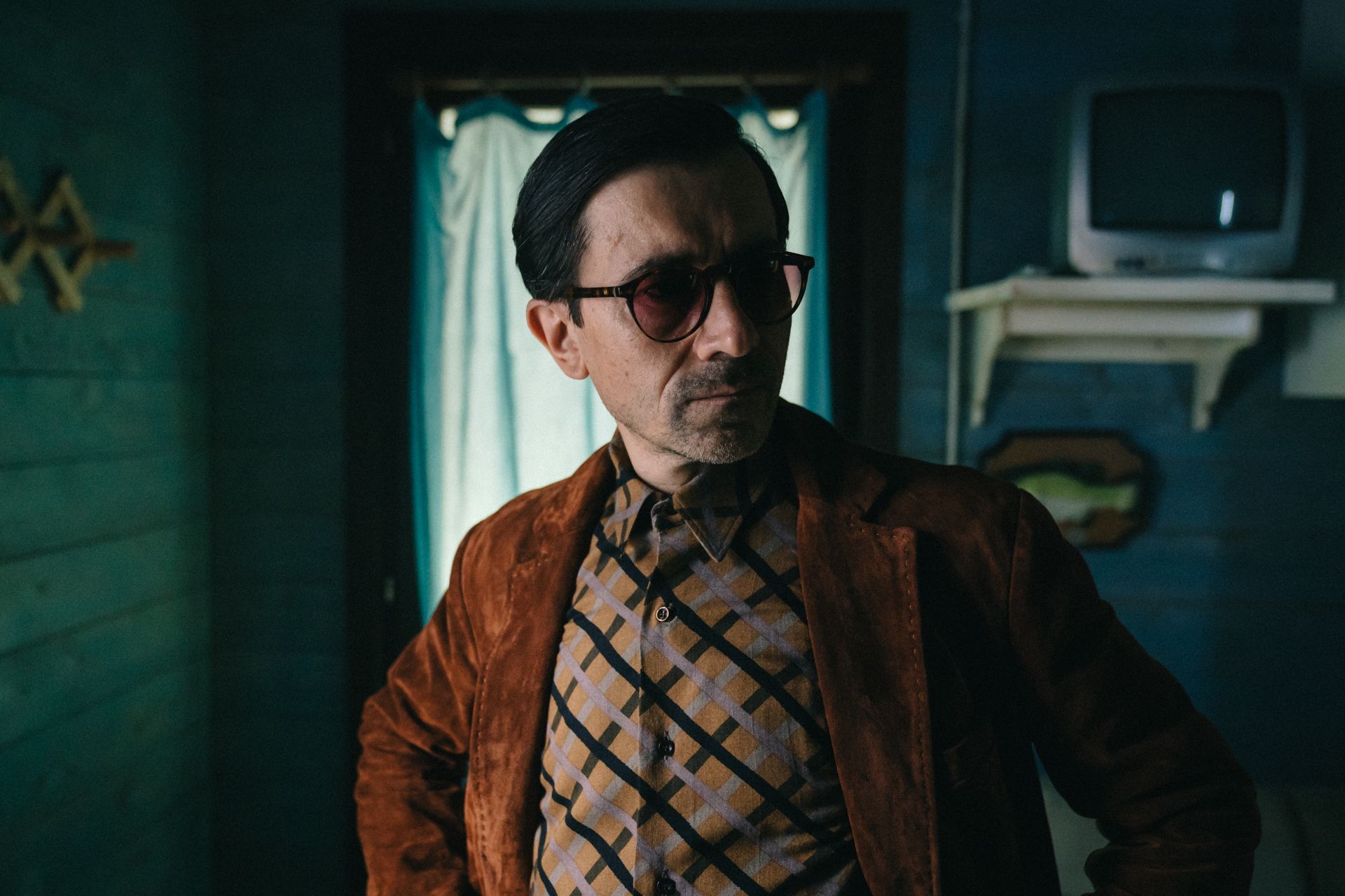 La Calabria “four seasons” diventa un tormentone esistenziale. E Salvini pro ponte polemizza con Lo Cascio “Bad Guy”