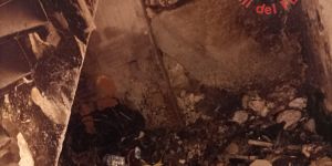 Incendio in un’abitazione a Lamezia: i vigili del fuoco salvano una donna dal balcone
