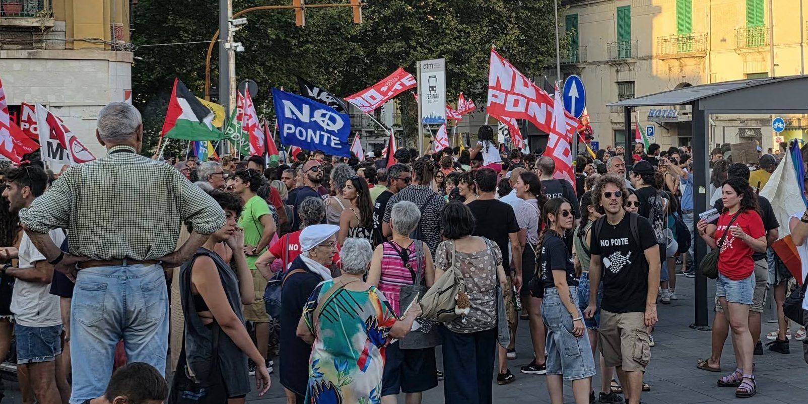 Messina, i “No Ponte” di nuovo in marcia