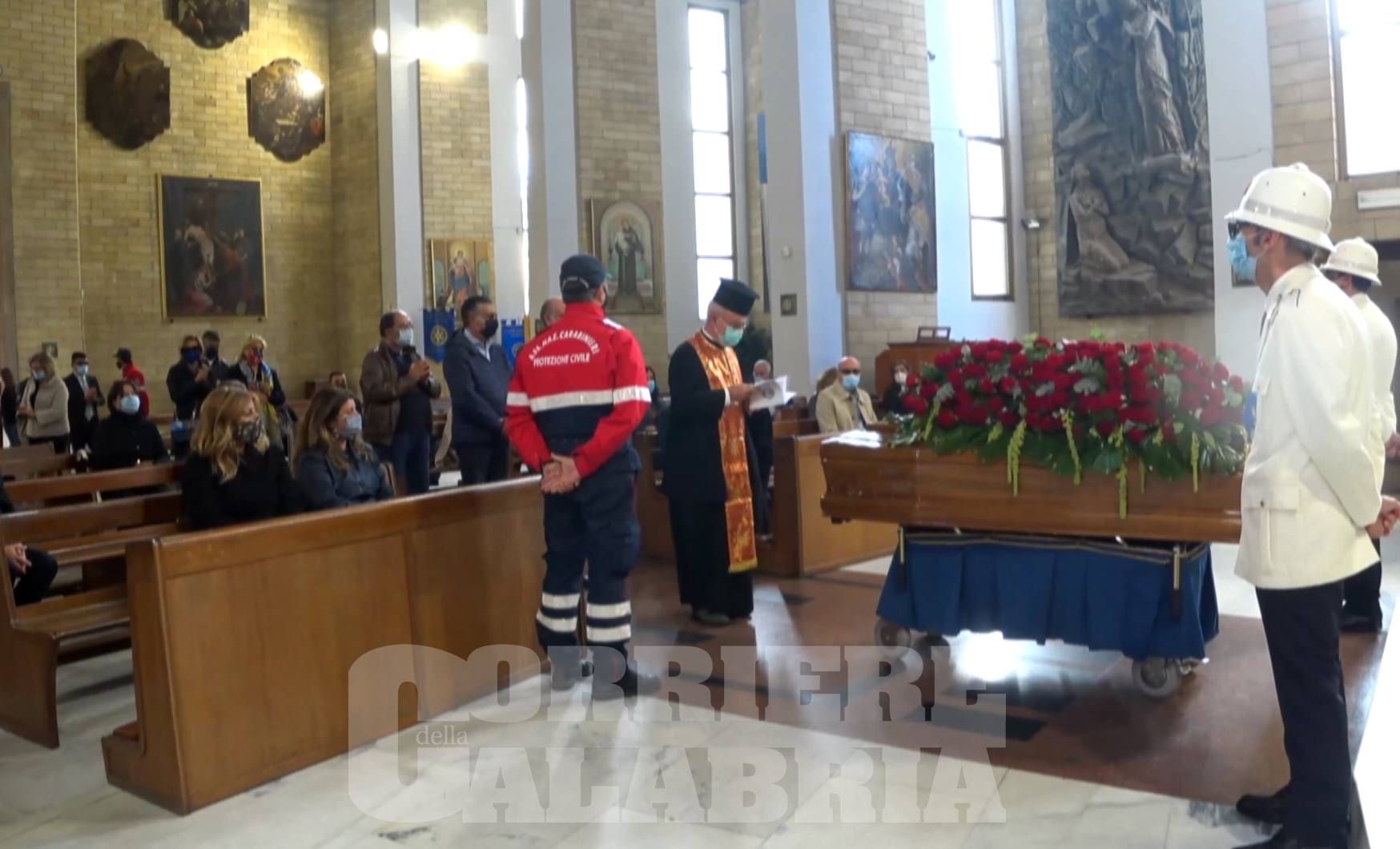 Jole Santelli, le immagini della camera ardente a Cosenza – VIDEO E FOTO