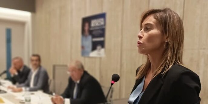 La Boschi a Catanzaro: «Dare voce alla Calabria e fare le opere previste dal governo Renzi ma dimenticate dagli altri» – VIDEO