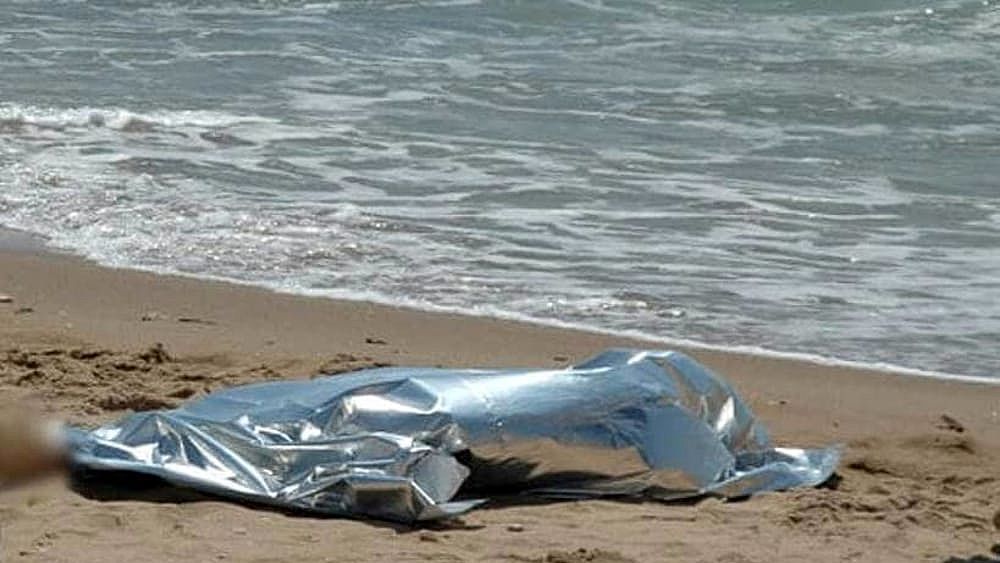 Marina di Gioiosa Ionica, il mare restituisce un corpo senza vita