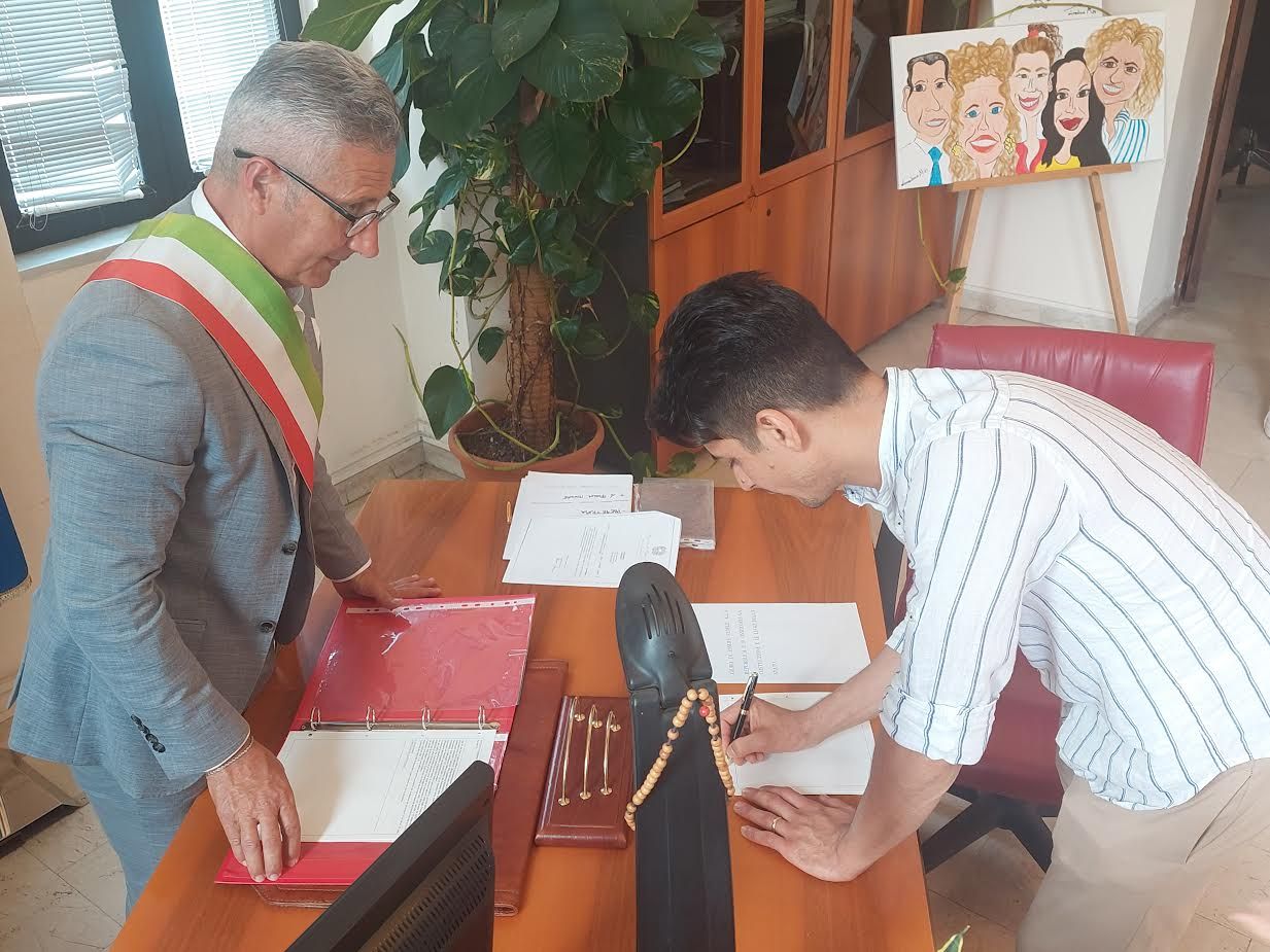 Dallo sbarco in Calabria alla cittadinanza italiana, a Taurianova la storia di Hamid