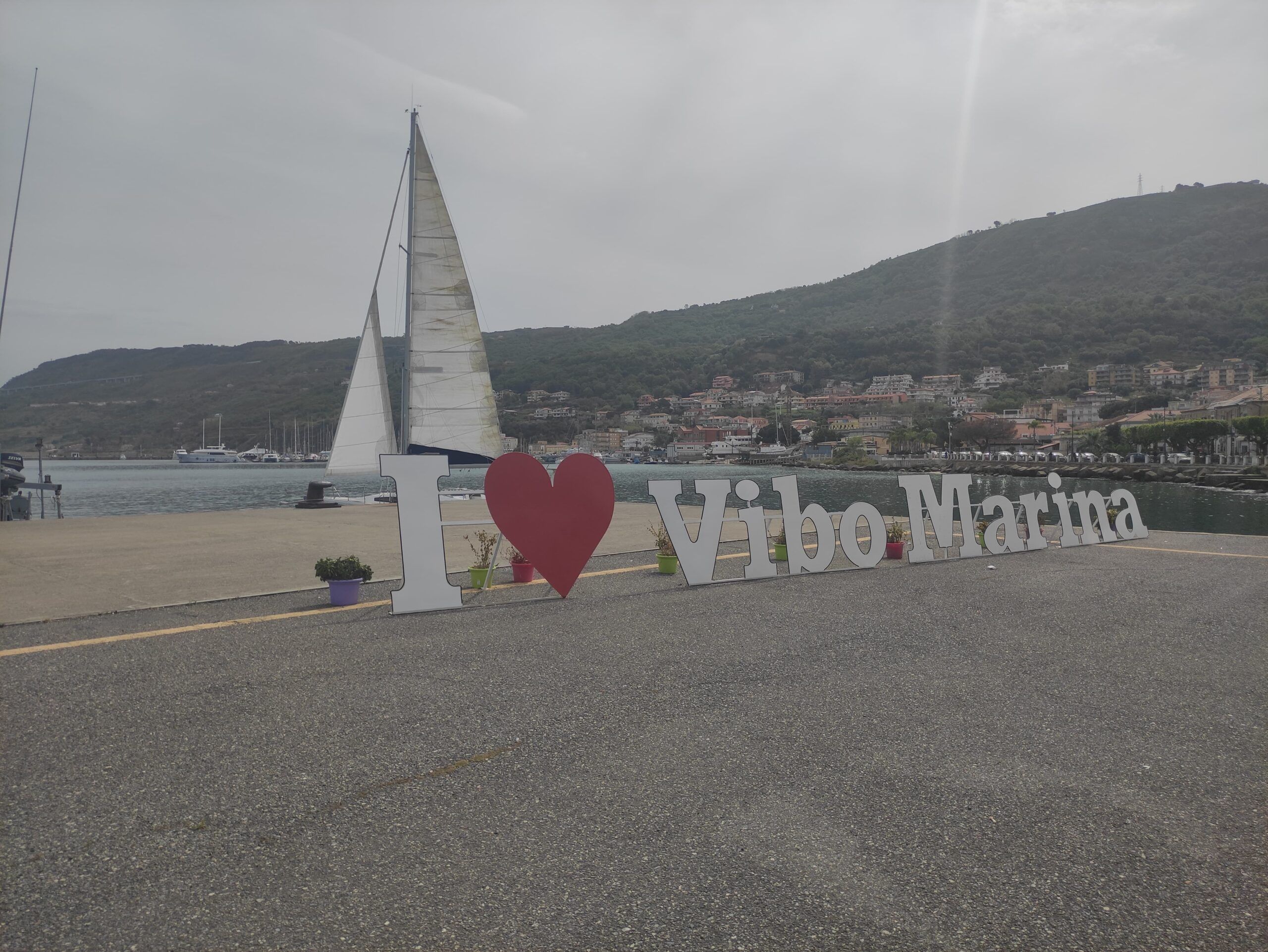A Vibo Marina la storia di Raffaele Fazio per l’ultima serata di “Ti Porto un libro”