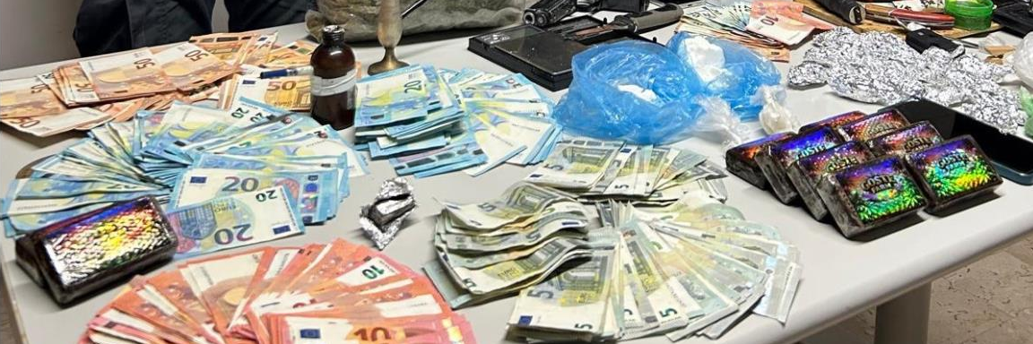 Roulotte trasformata in supermarket della droga: un arresto