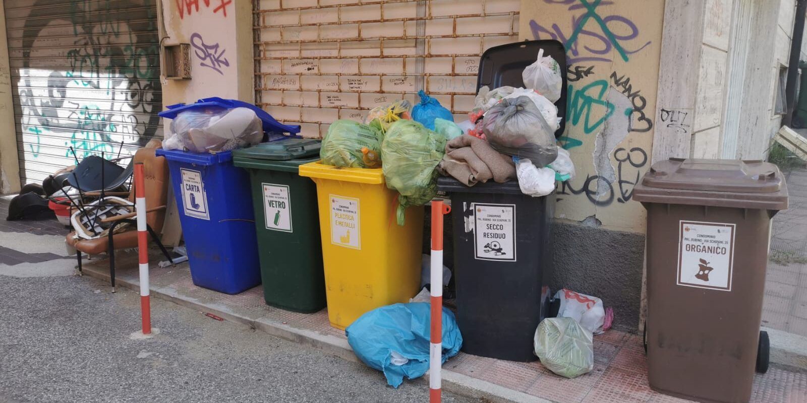 Catanzaro, task force contro l’abbandono di rifiuti. Elevate multe fino a 400 euro