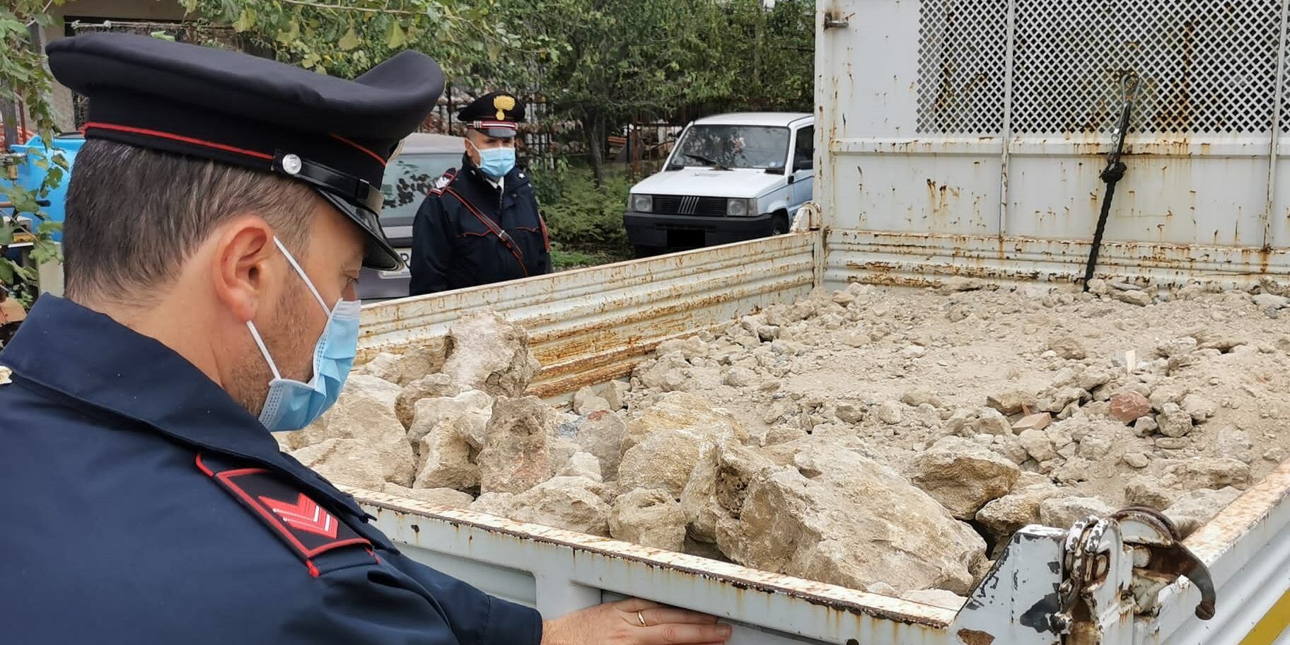 Botricello, materiale edile trasportato illecitamente. Denunciato un imprenditore