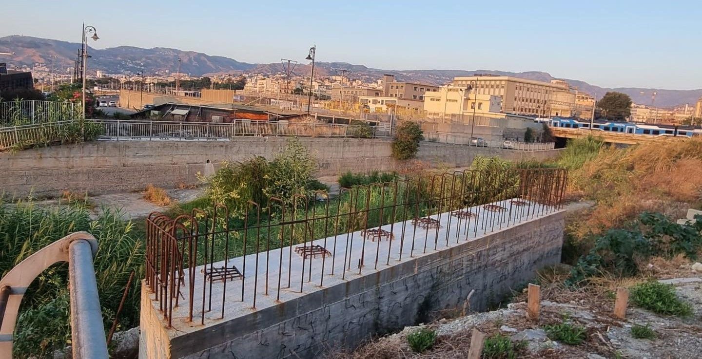 Reggio Calabria, da 120 giorni a 4 anni di attesa: il ponte sul Calopinace tra promesse e silenzi