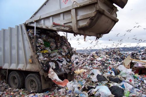 Discariche abusive, la Regione chiede lo stop delle sanzioni
