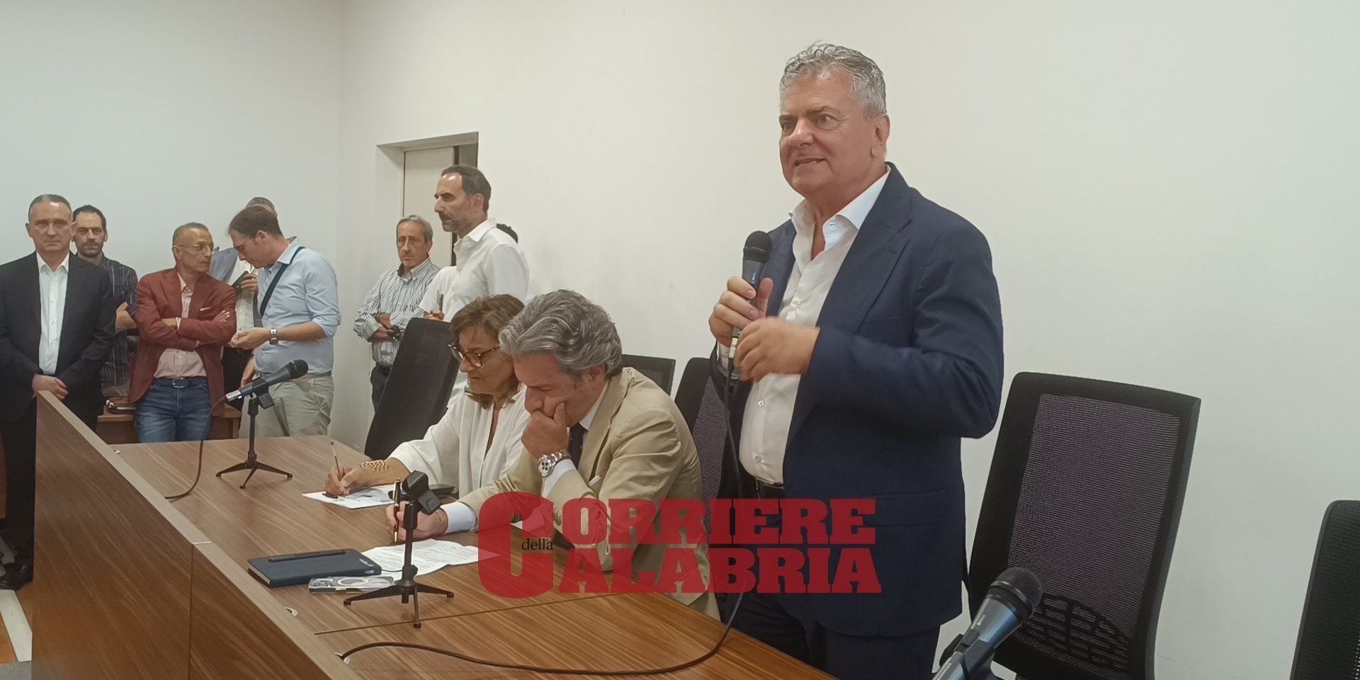 Strade, edilizia di prossimità, cimiteri: la Regione a sostegno dei Comuni. Investimento da 30 milioni