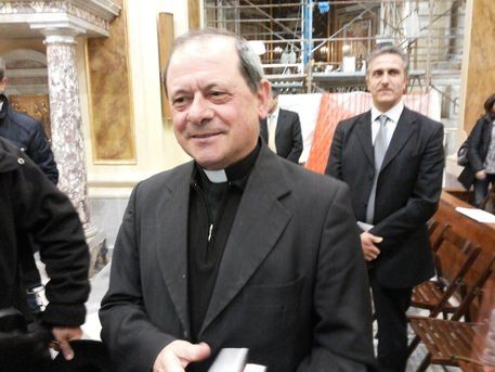 Il vescovo di Locri visita i detenuti