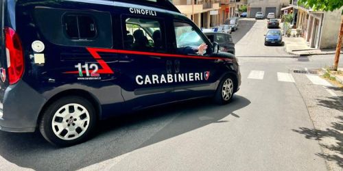 Droga servita al bar: i carabinieri arrestano il titolare