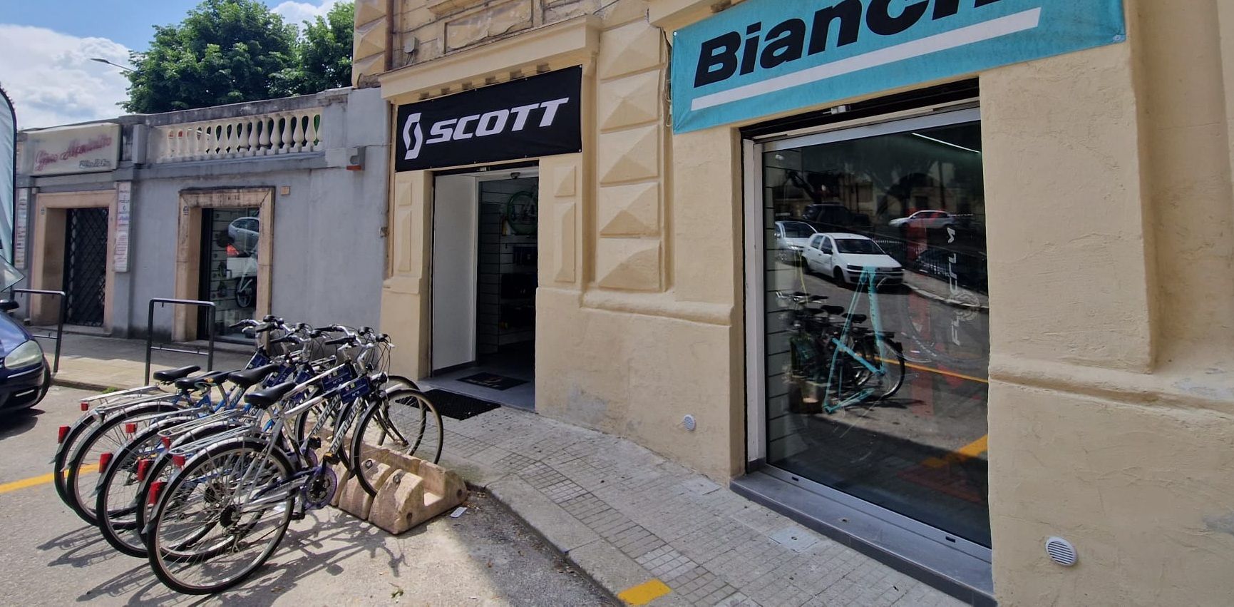 Cosenza, le bici comprate del Comune “riappaiono” dopo 12 anni