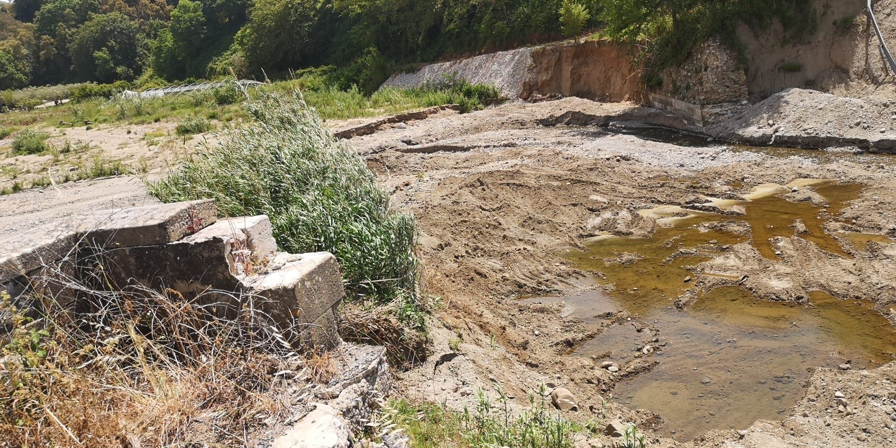 Lametino, dissequestrato il ponte sul Cottola dopo l’alluvione e il crollo: parte la ricostruzione