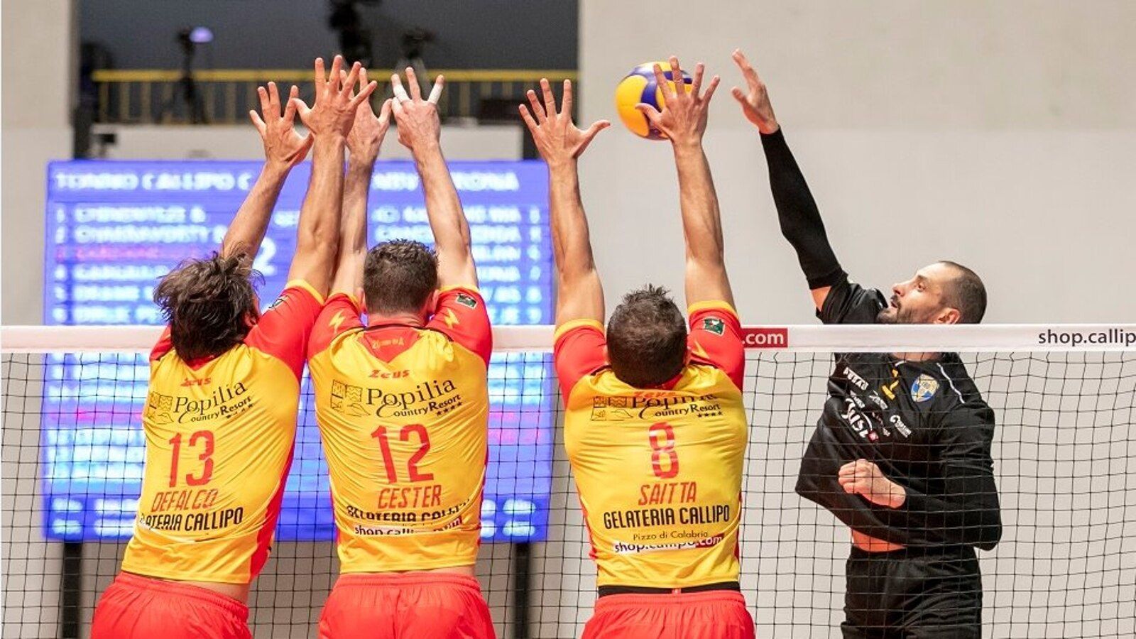 Volley, positivi tre atleti della Tonno Callipo: disposto l’isolamento fiduciario