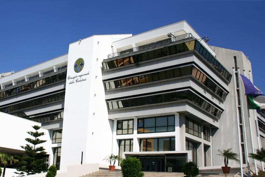 Aieta e Billari: «Consiglio regionale sulla zona gialla? Un’estrema e goffa strategia»