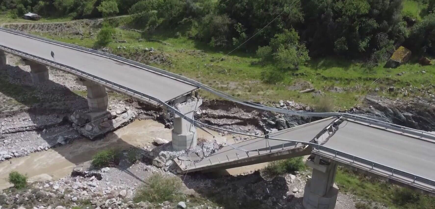 Progetti sbagliati, materiali scadenti, assenza di controlli: il “flop” delle opere pubbliche in Calabria