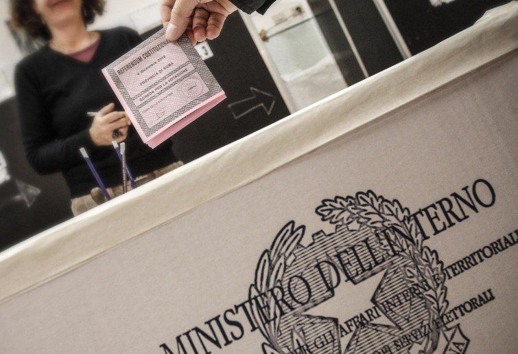 REFERENDUM | Oltre la metà dei calabresi ha votato