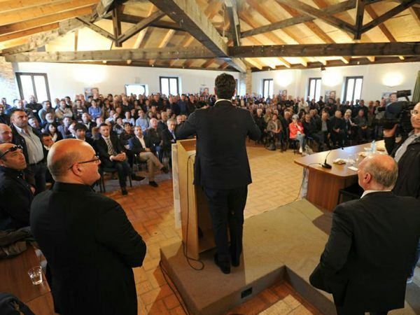 Gli scopellitiani "doc" riscrivono la storia a Serra San Bruno