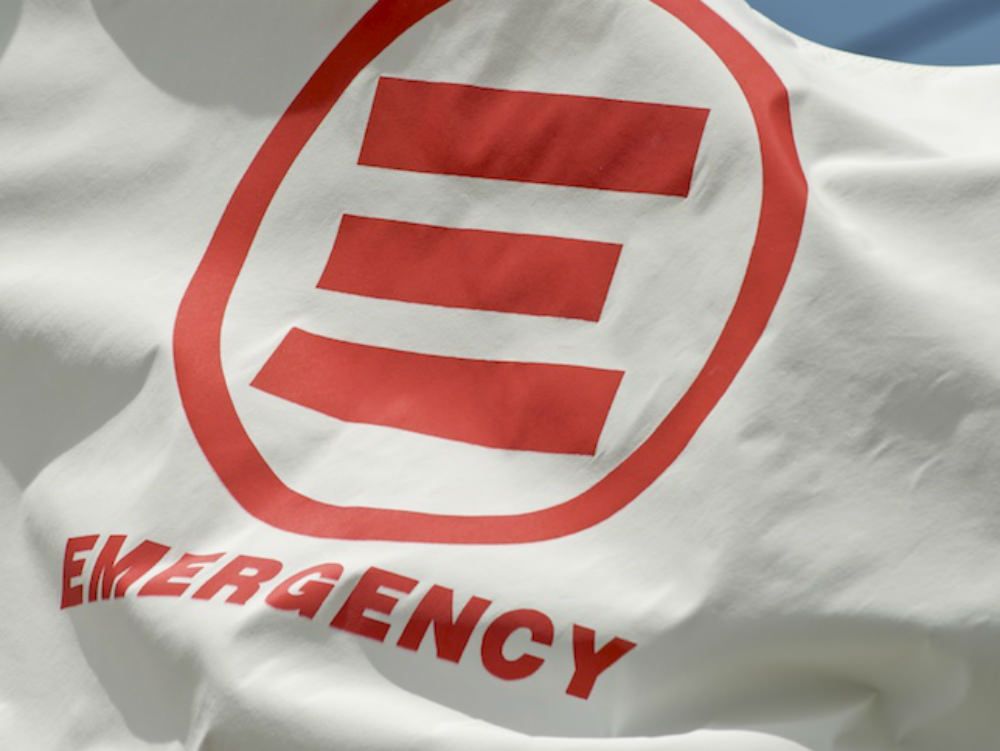 Lo Stato ha chiuso l`ospedale I cittadini chiamano Emergency