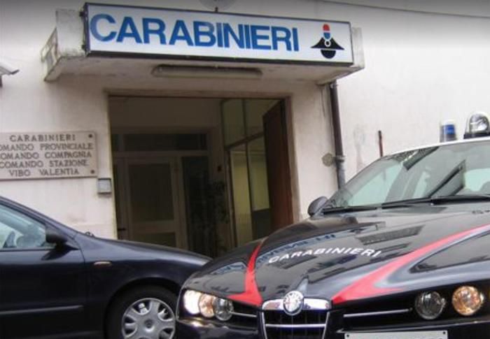 Cadaveri decomposti di anziani trovati nella loro casa a Vibo