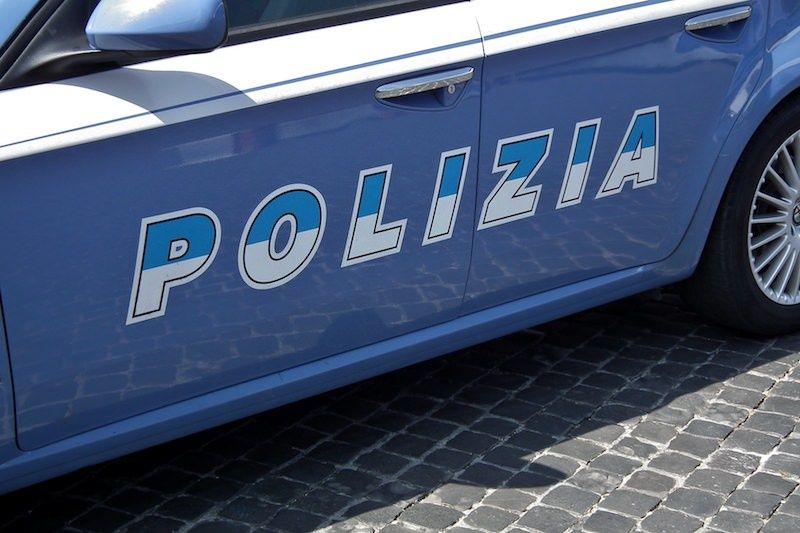 Rapina e maltrattamenti in famiglia, in manette un 33enne