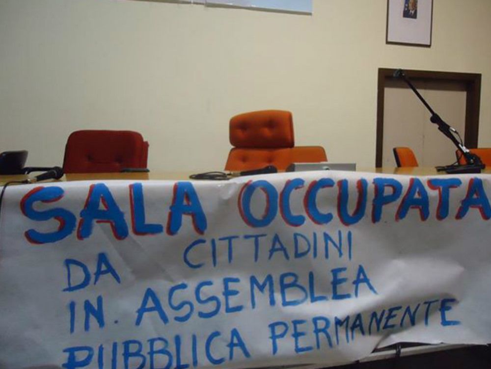 Rifiuti, occupato il Comune di Bisignano