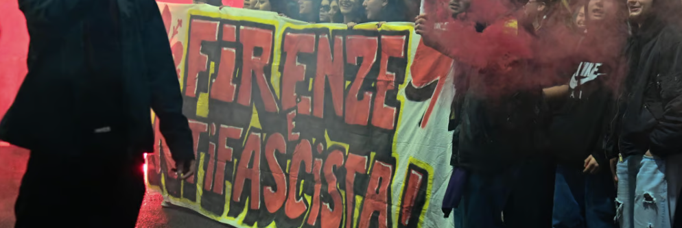 Oltre 40 mila persone alla manifestazione antifascista di Firenze – FOTO