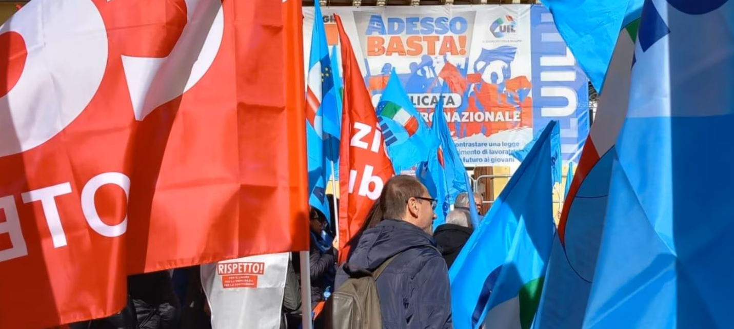 I lavoratori edili calabresi pronti a scendere in piazza contro il governo Meloni. «Adesso basta»