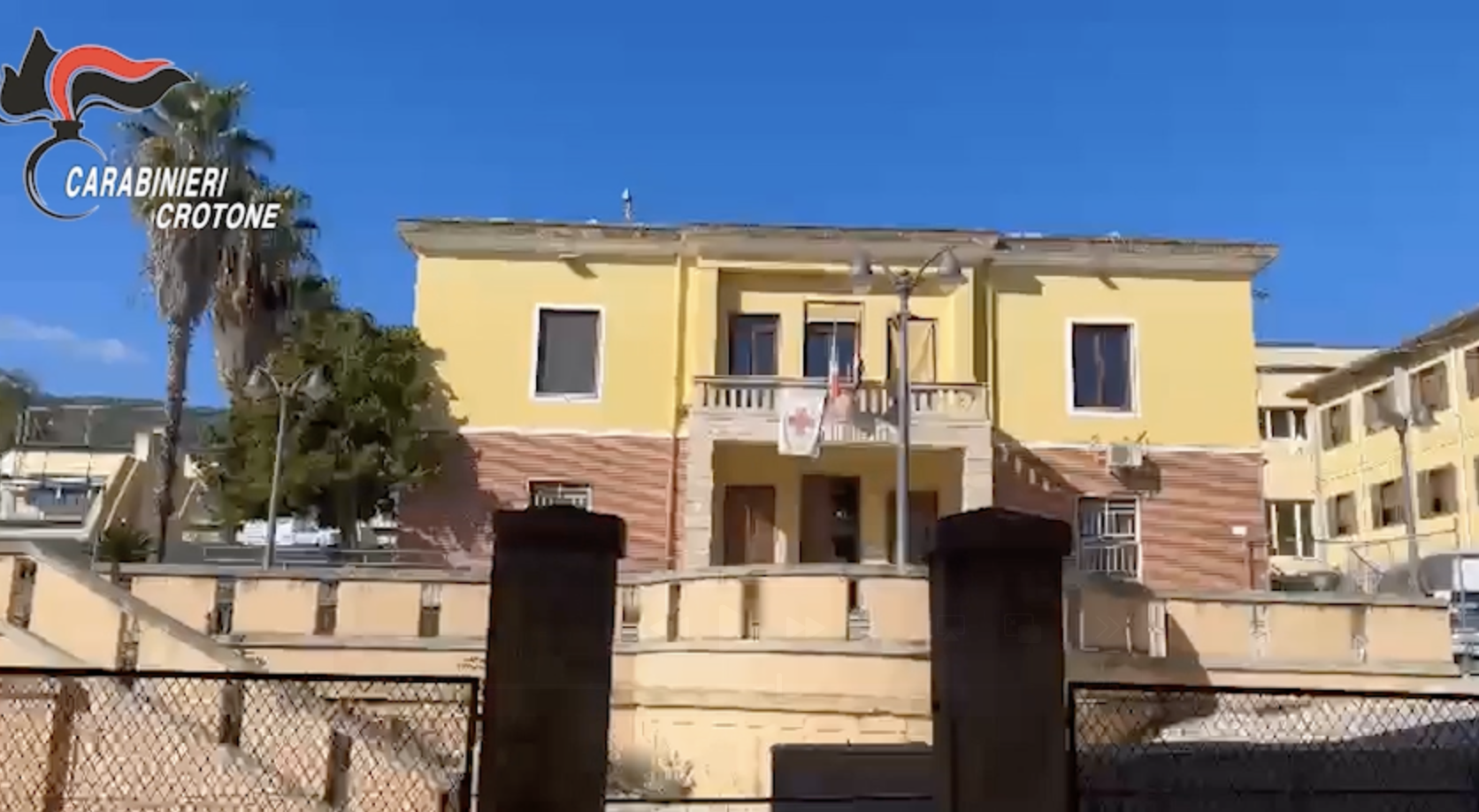 Estorsione e corruzione elettorale a Cotronei, indagato il sindaco e altri 14 – VIDEO