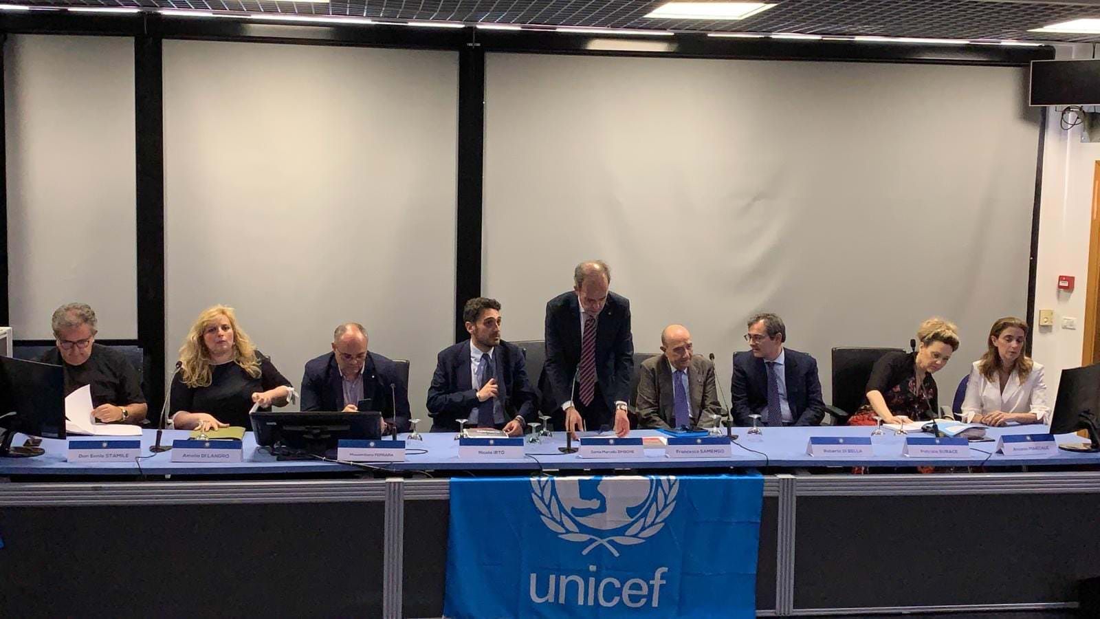 Unicef, Samengo a Reggio: «Futuro dei bimbi è in pericolo»