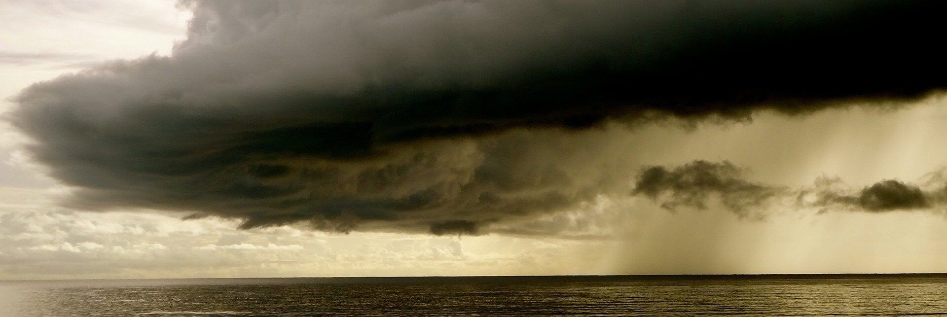 Maltempo in arrivo sulla Calabria, scatta l’allerta arancione sul Tirreno