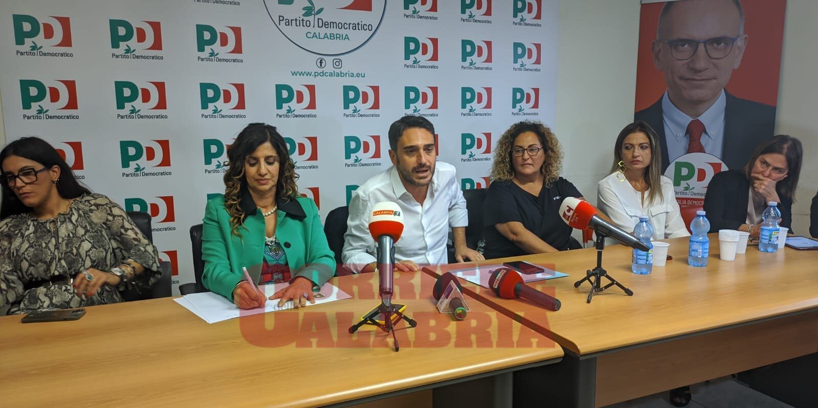 In mezzo al guado tra incognite nazionali e criticità territoriali, il Pd della Calabria prova a rilanciarsi